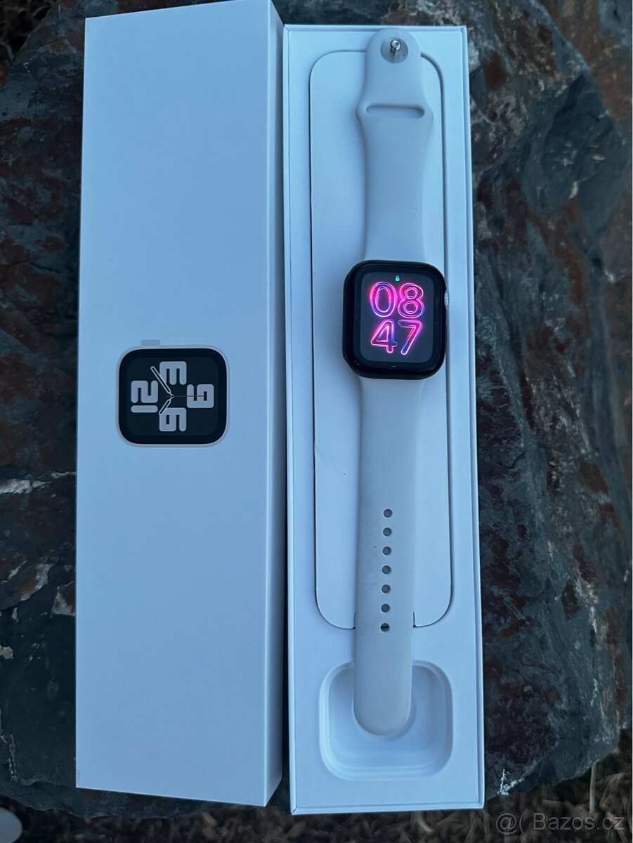 Apple Watch SE 40mm, GPS - 4