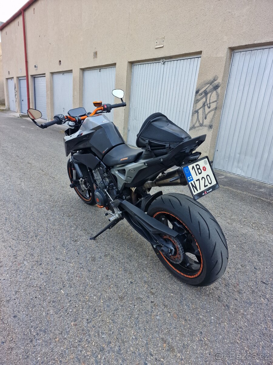 KTM Duke 790 - 4