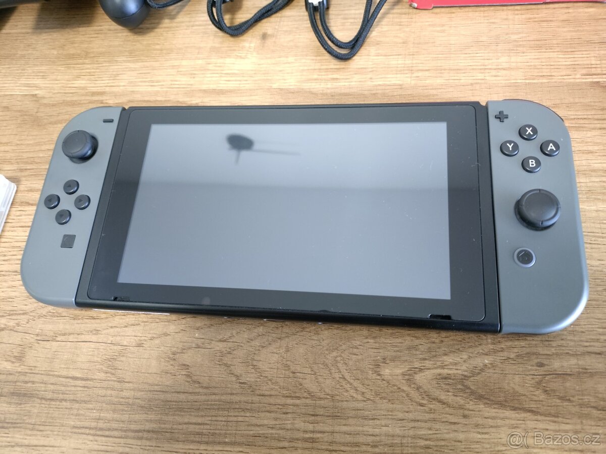 Prodám Nintendo Switch v1- REZERVOVÁNO - 4