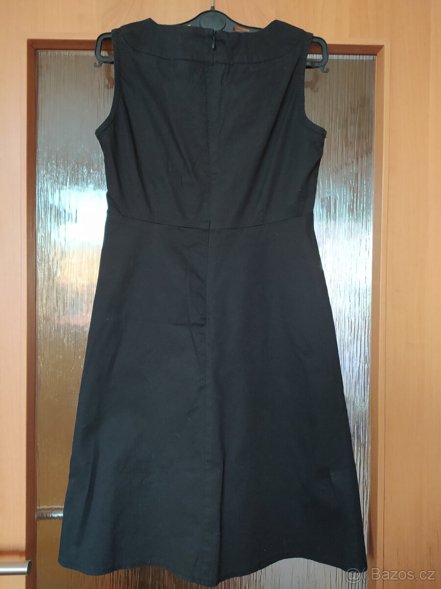 Černé šaty - 4