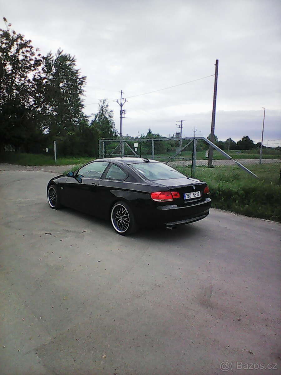 BMW E92 320D - 4