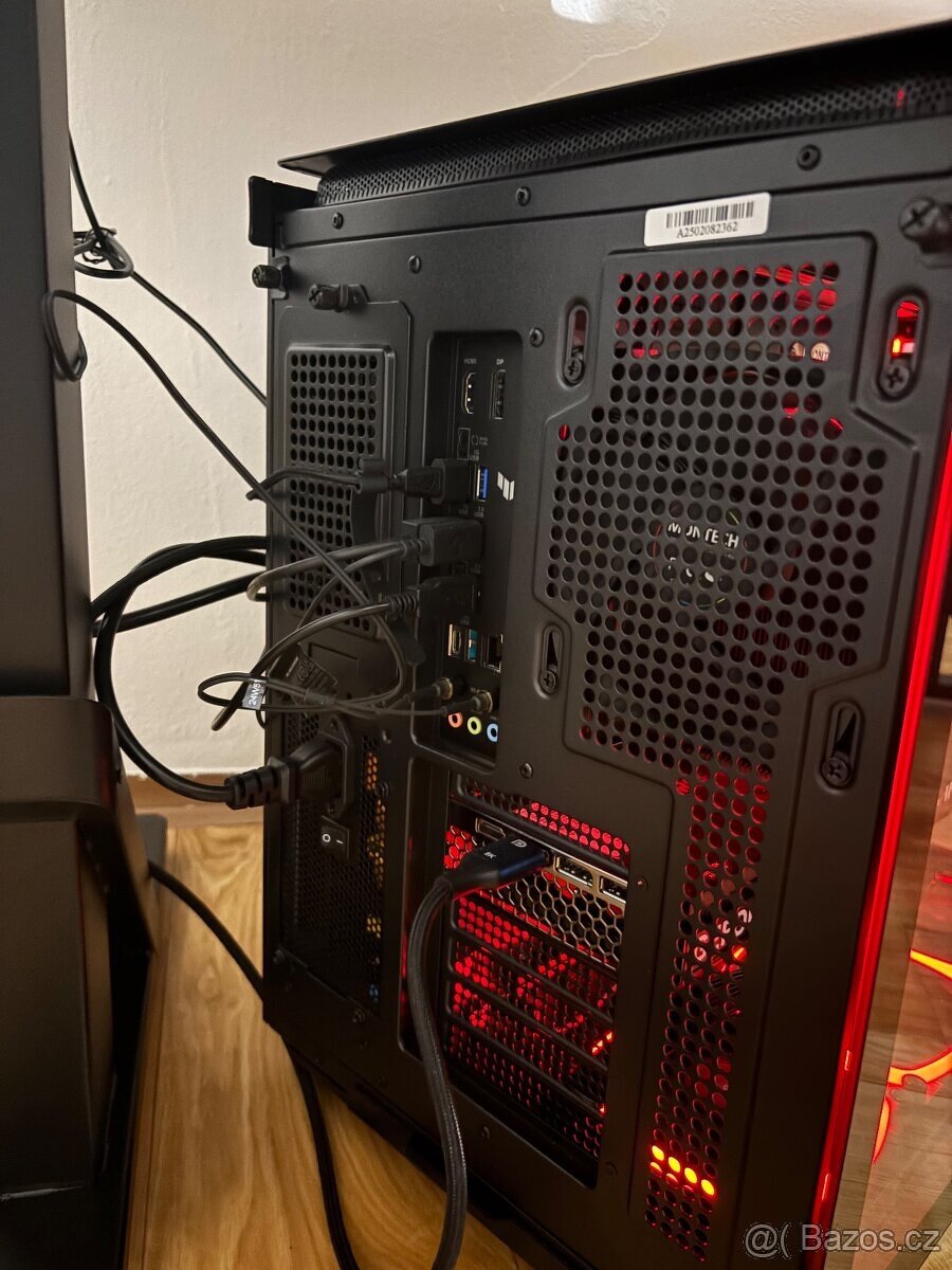 HERNÍ PC RTX 5060Ti Montech King - 4