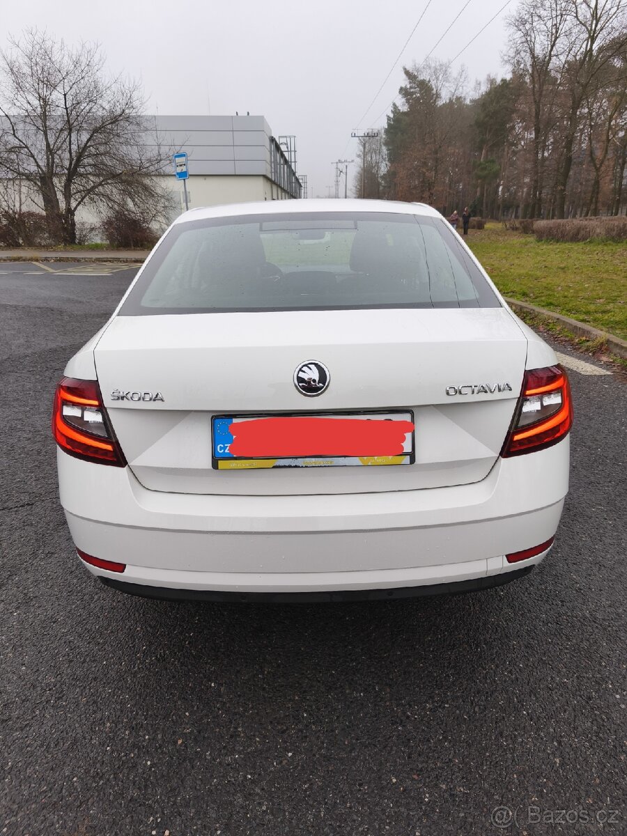 🚗 Škoda Octavia 1.6 TDI 2019, Full LED, Keyless - 4