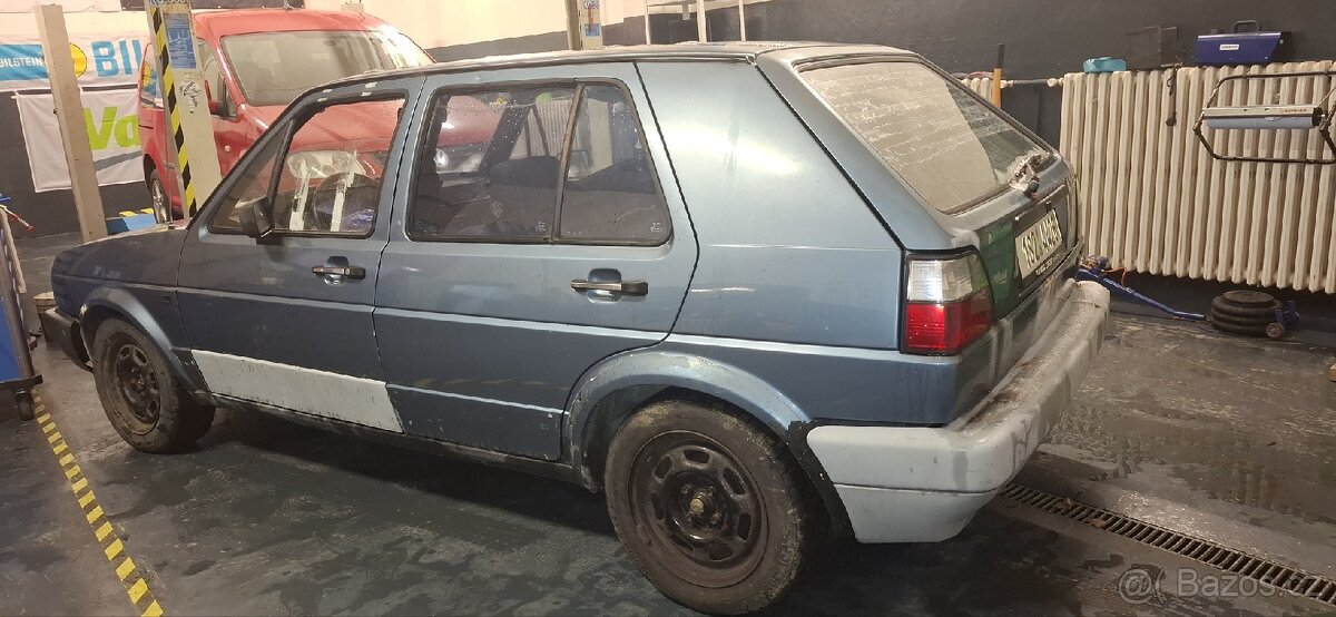 Volkswagen Golf 2 - 4