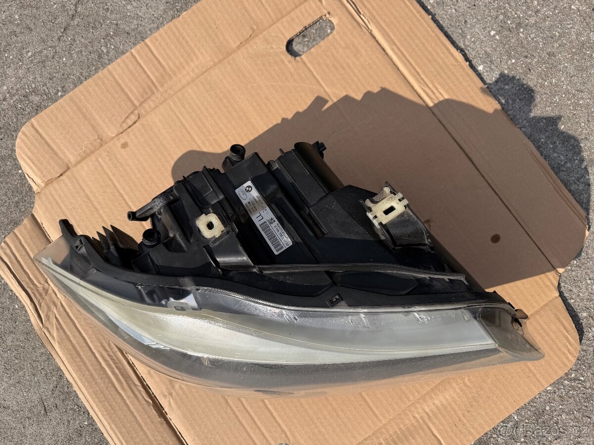 BMW E90 E91 Xenon světlomet pravý originál díl - 4