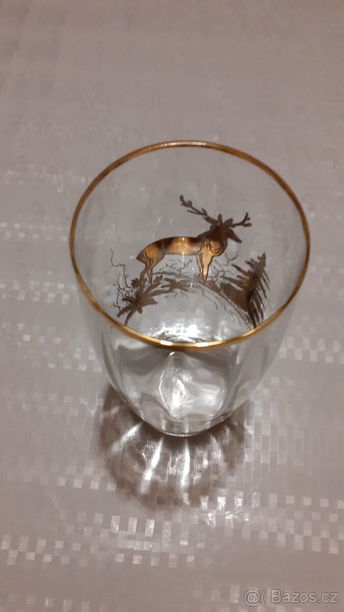 Sklenice s jelenem - 4