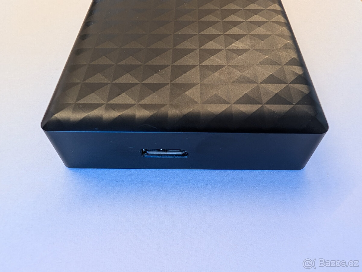 Externí pevný disk Seagate Expansion Portable 3TB - 4