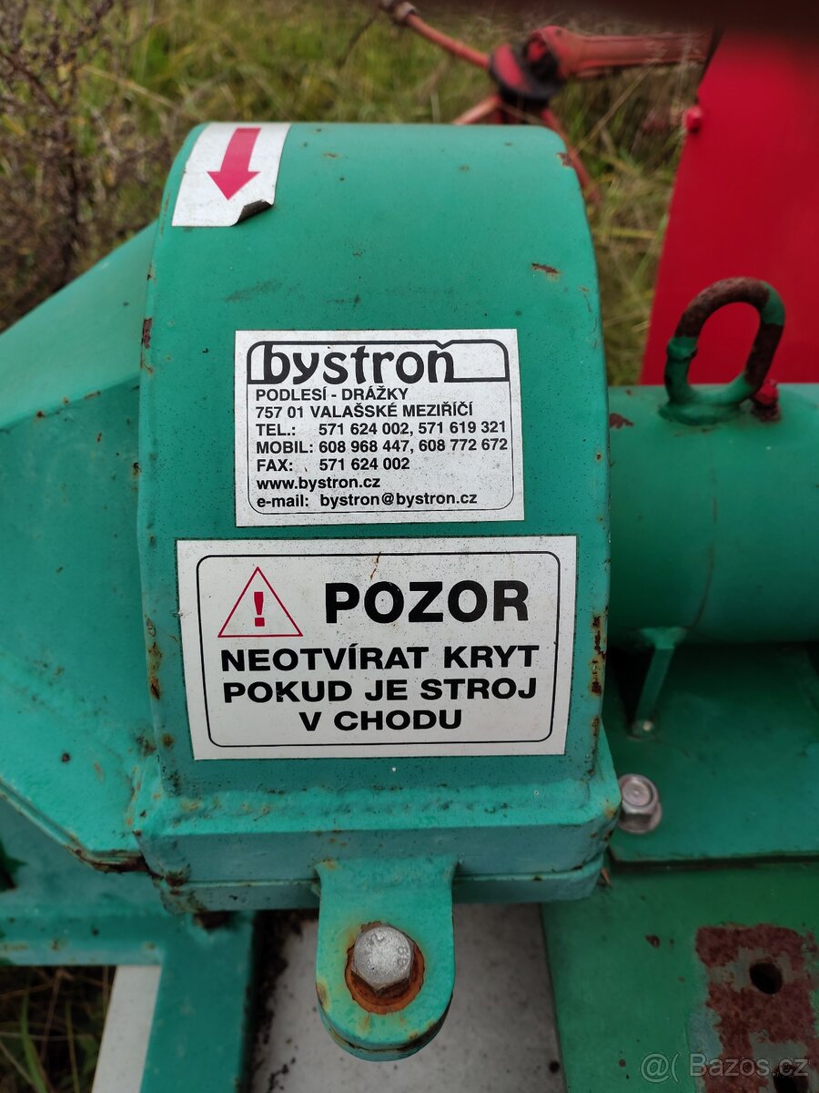 Prodám štěpkovač Bystroň - 4