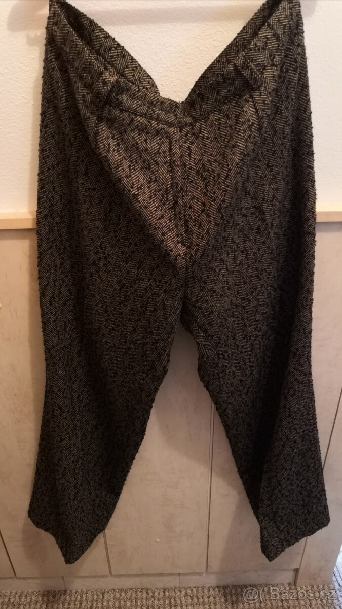 Dámský kalhotový kostým - 4