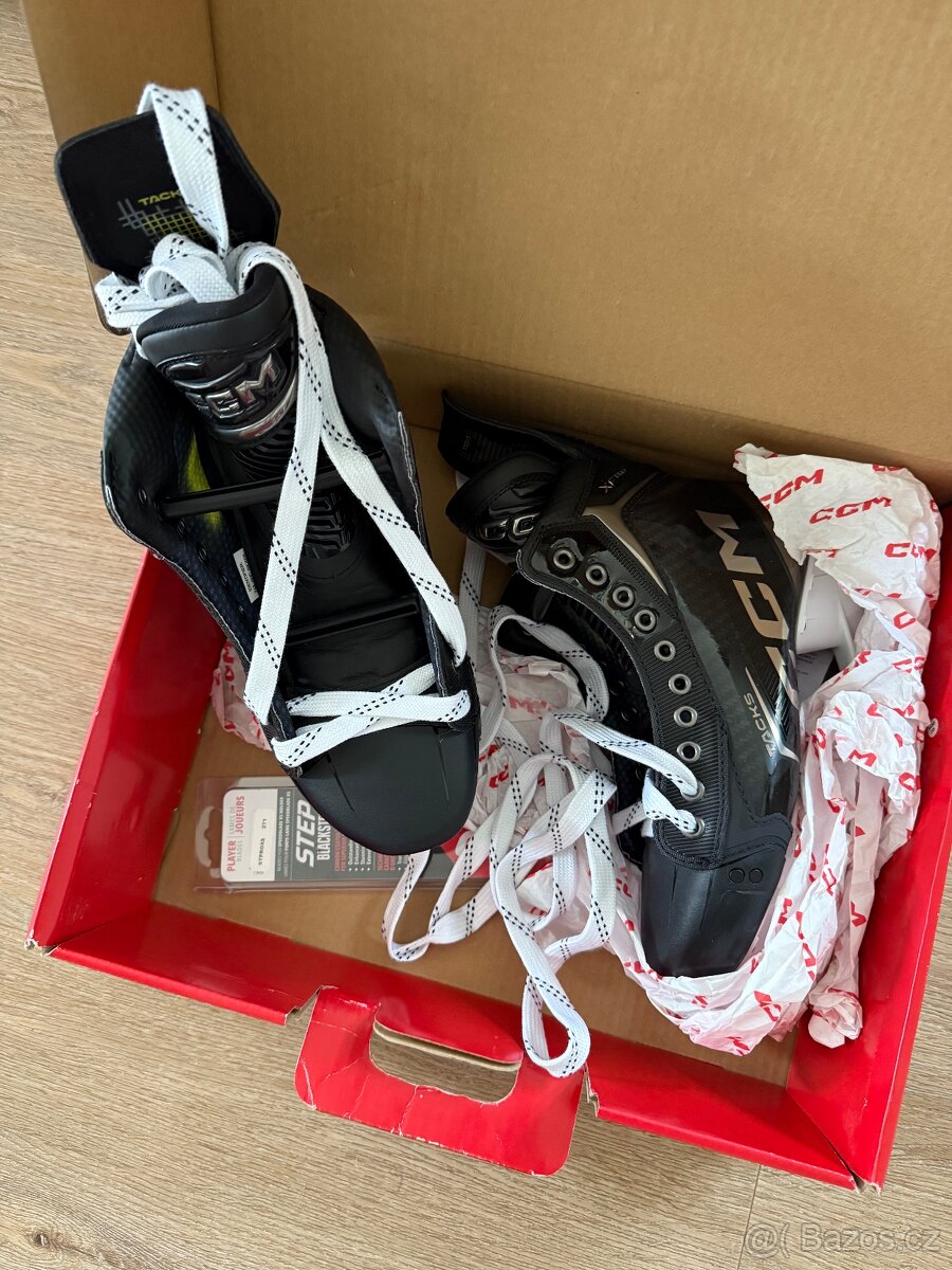 Hokejové brusle CCM Tacks XF PRO Senior, vel. 8 - 4