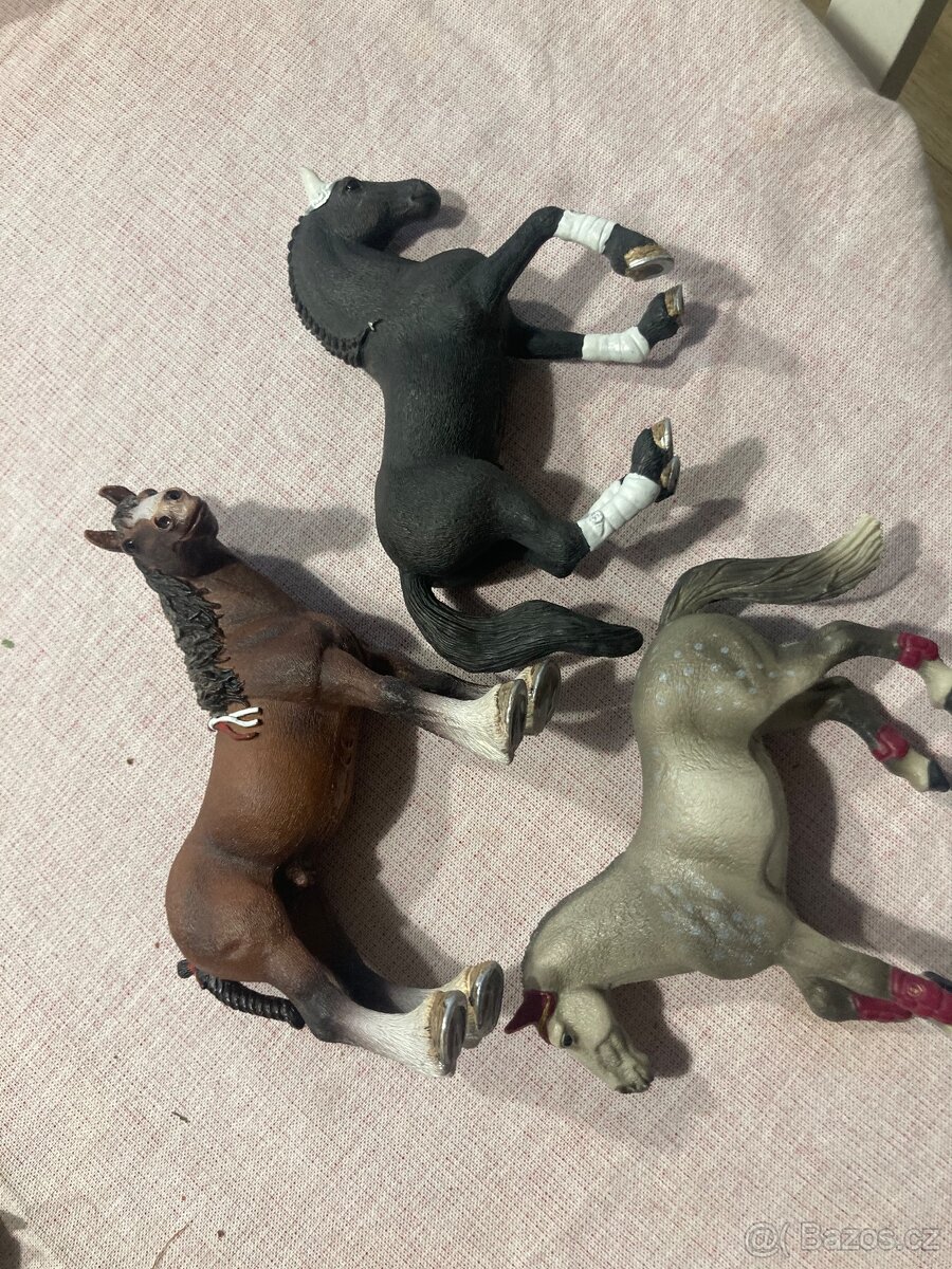 Schleich koně,vyber ze 160 koni - 4