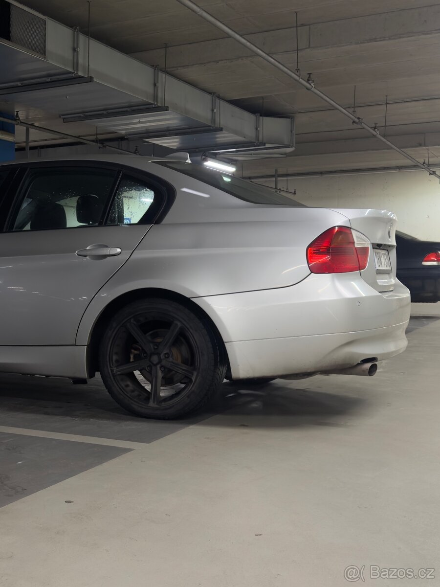 BMW E90 320i 110kw - 4