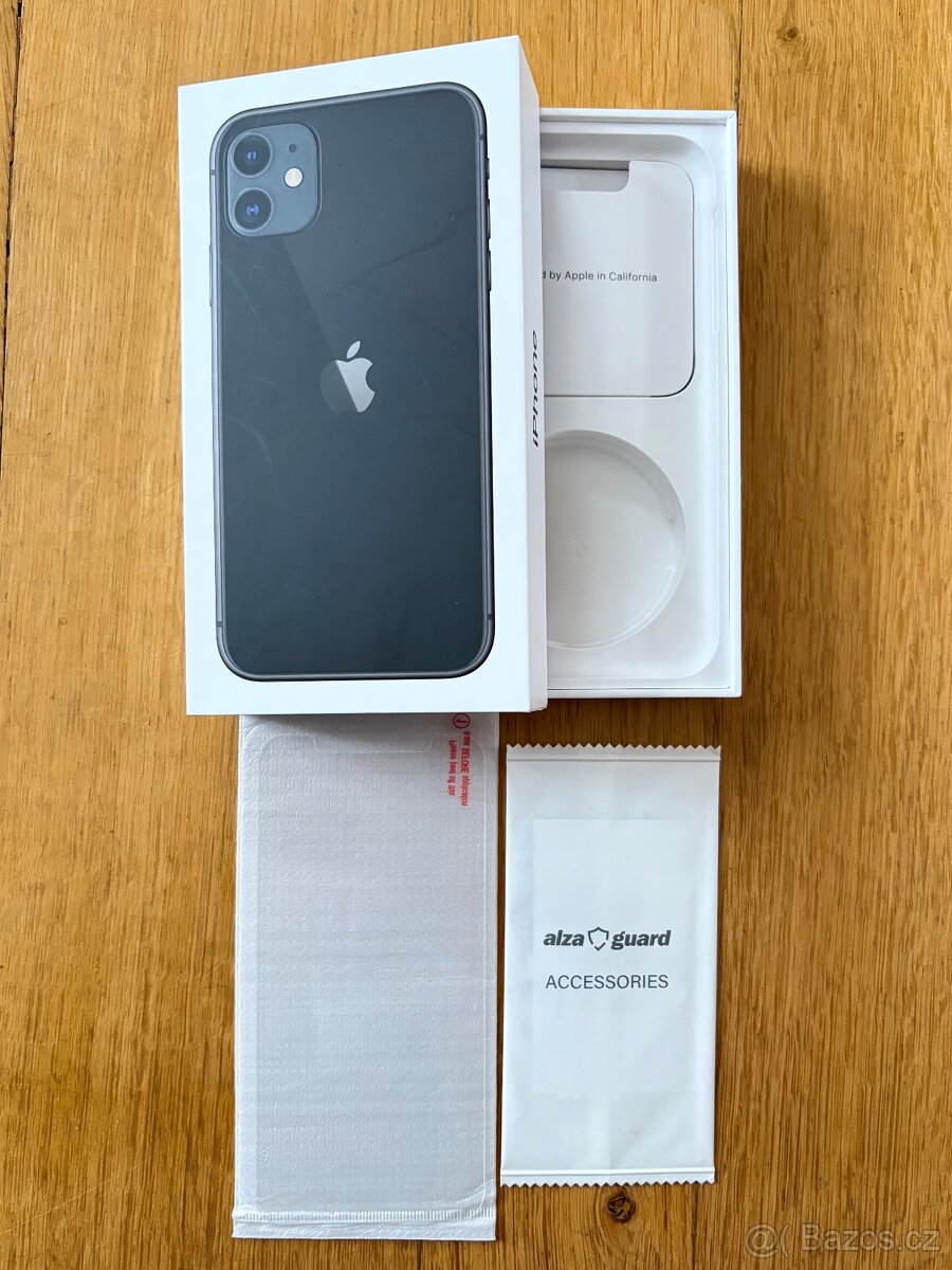 iPhone 11 black + Apple EarPods - 4