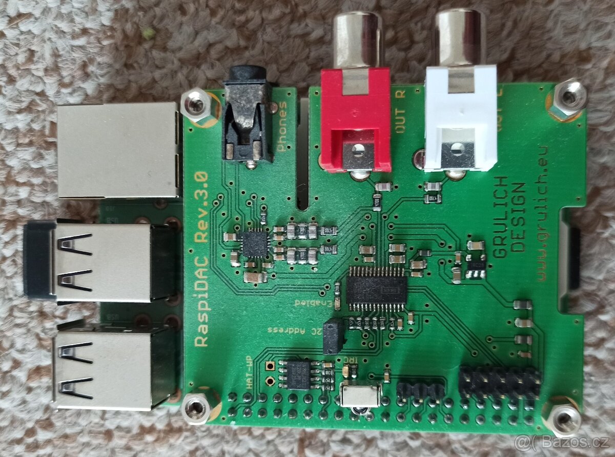 Raspberry Pi2 + TP Link Wireless N USB adapter + HiFiBerry - 4