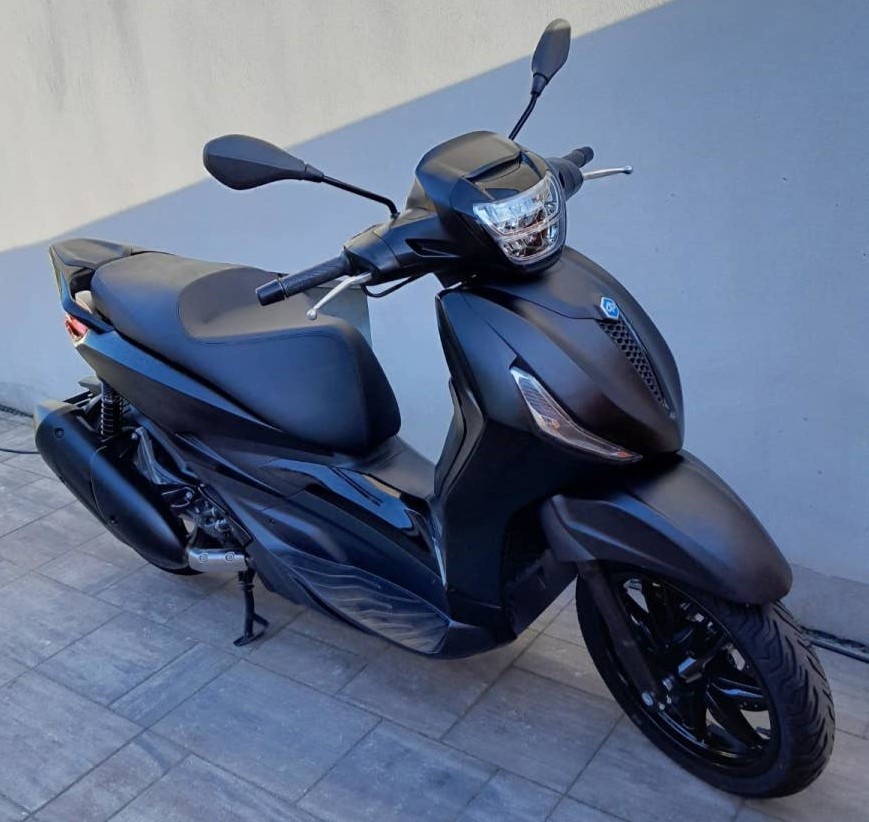 Piaggio Beverly 300 HPE, 2023, TOP stav, 6000km - 4