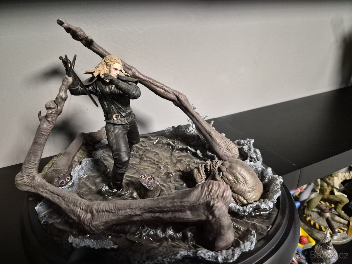 SOCHA NETFLIX - GERALT VS. KIKIMORA - 4