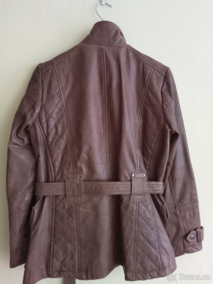 Bunda z pravé kůže, velikost M - 4