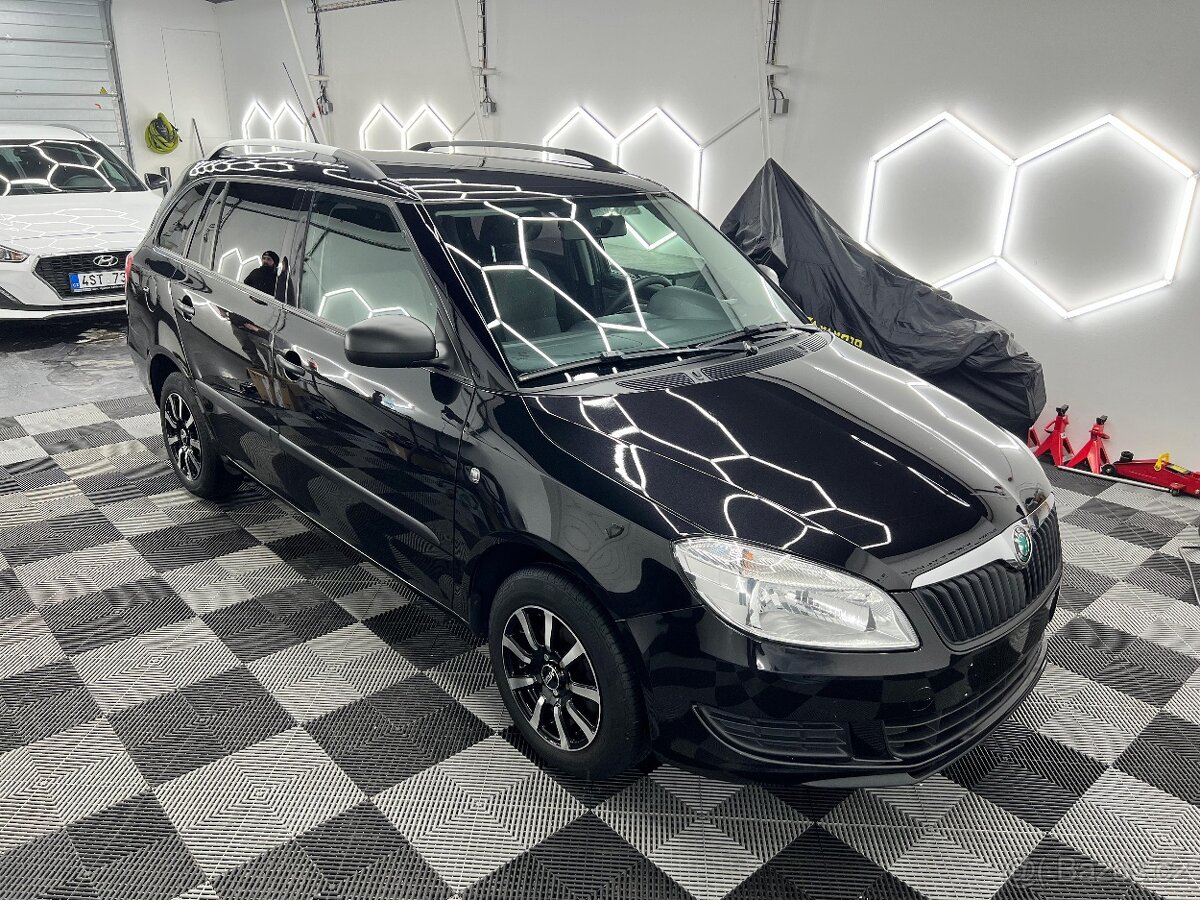 Škoda Fabia 2 Combi 1.4 16v | NELAKOVÁNO - 4