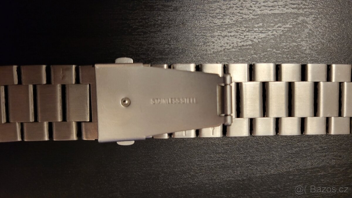 Nerezový řemínek na hodinky, top stav, 2 ks, cena za kus - 4