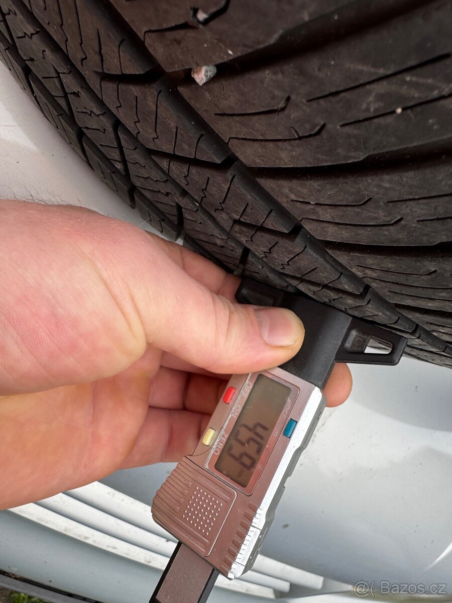 205/55 r17 zimni - 4