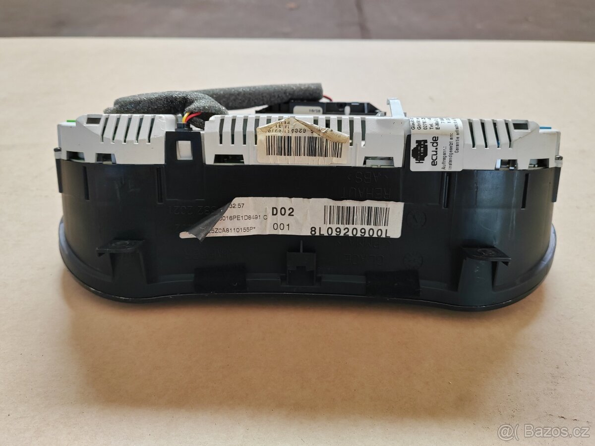 AUDI A3 8L FACELIFT- budíky/ přístroje/ palubka - 4