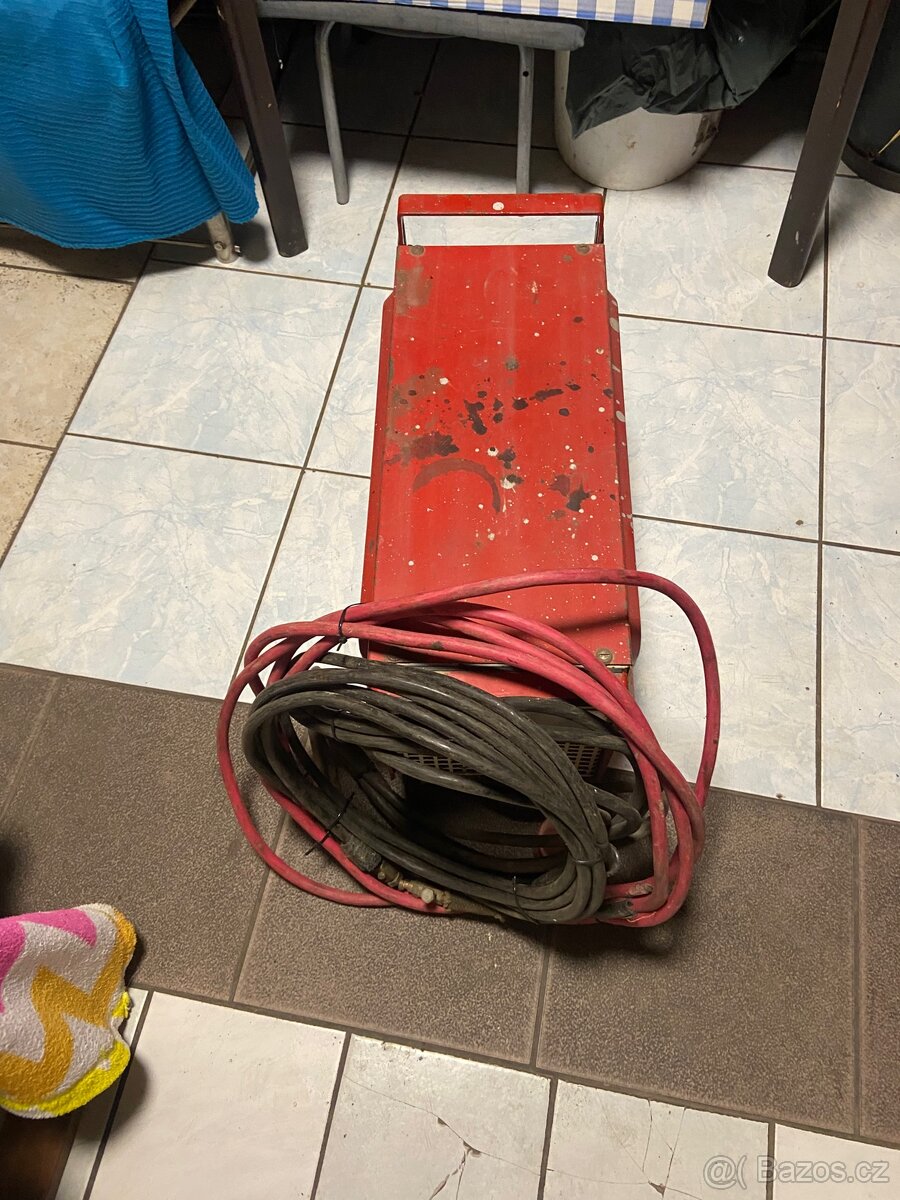 Svářečka UTA 200 - I - 4