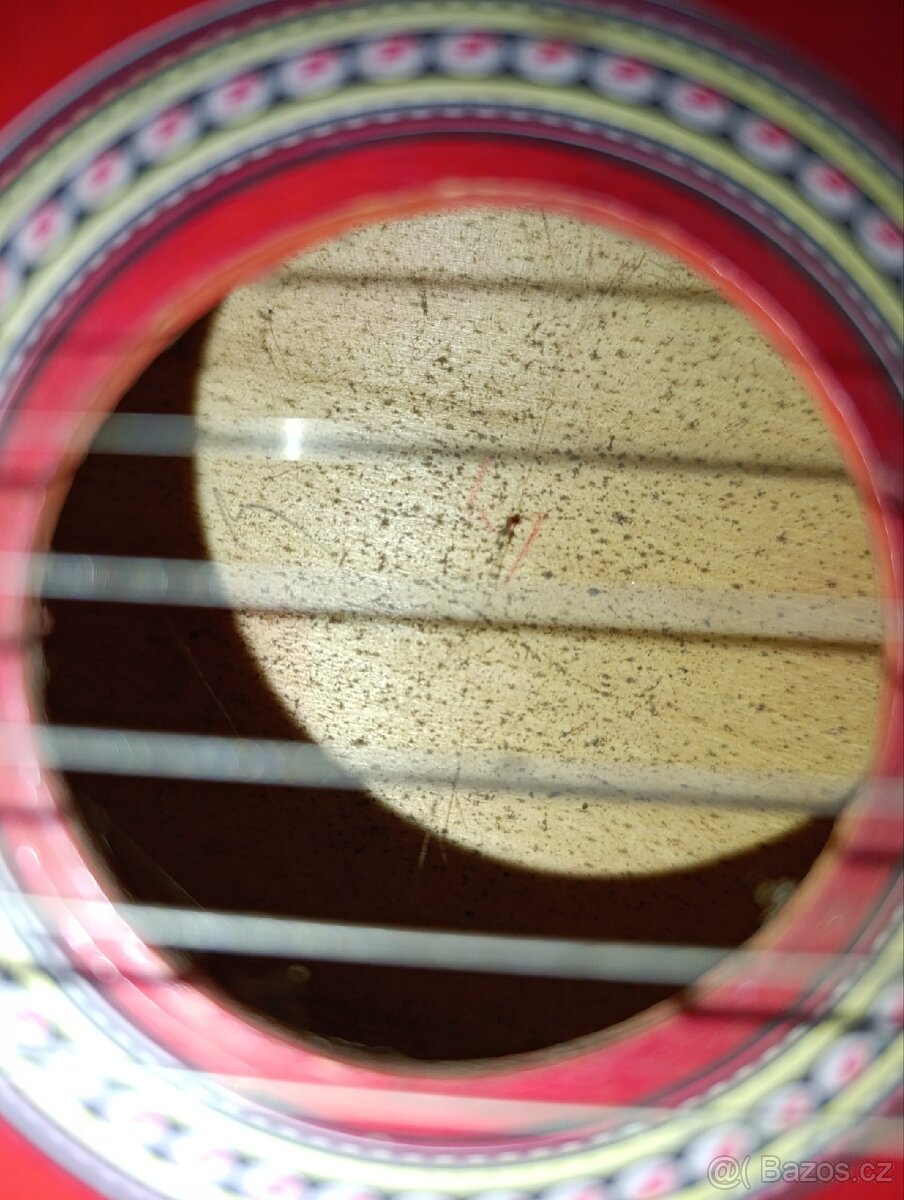 Hudební násroj kytara - 4