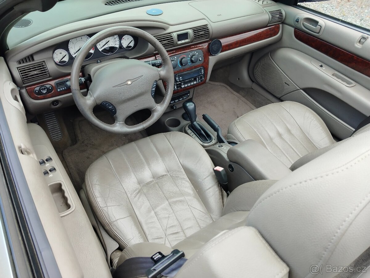 Chrysler Sebring cabrio 2.7 V6 - 4