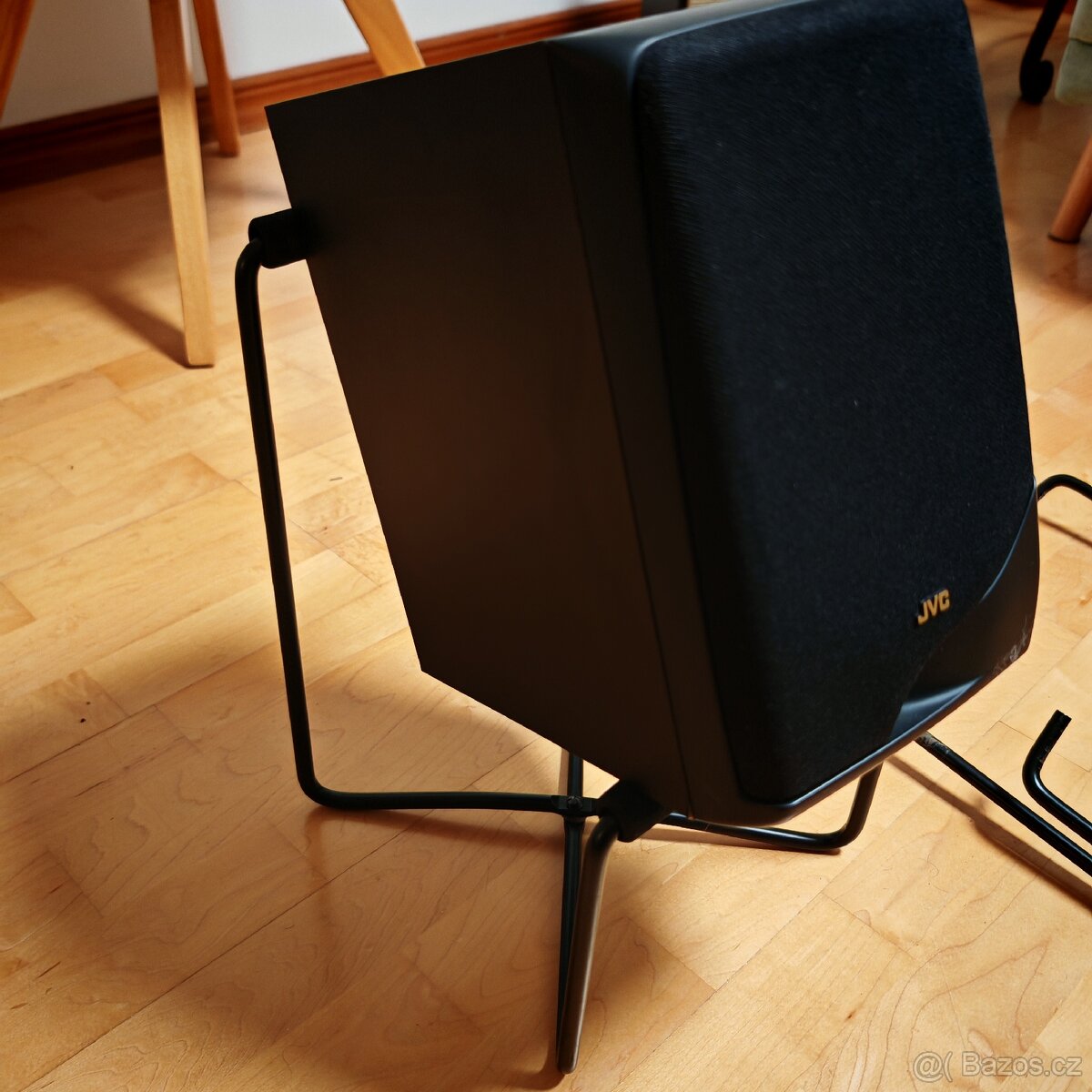 Skládací stojan na repro bedny - 4