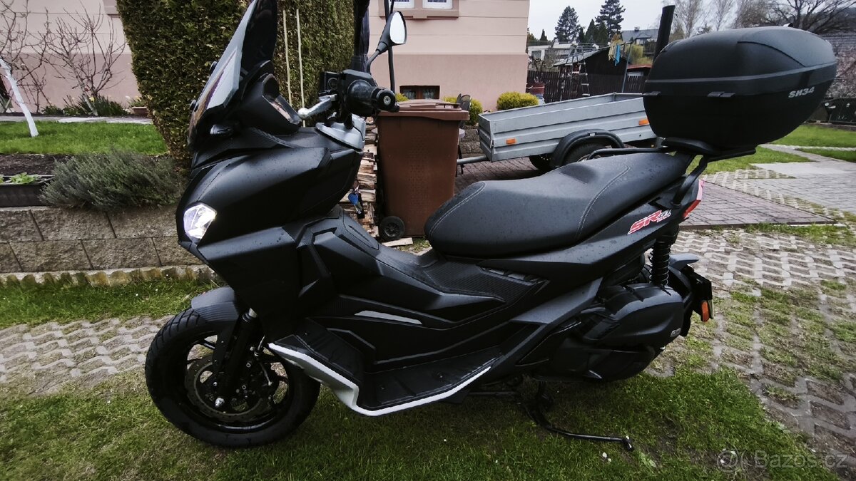 Aprilia SR GT 200 - 4