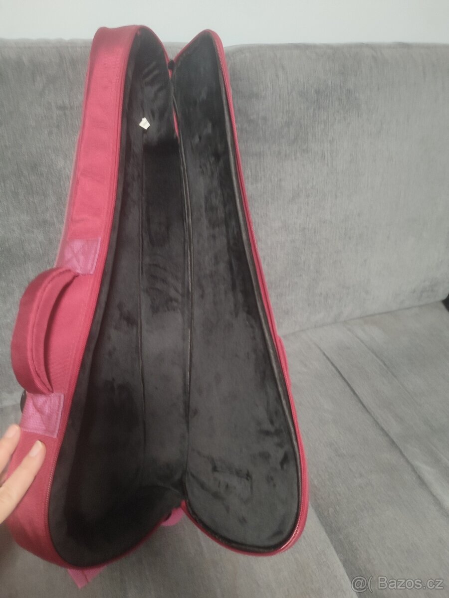 Ukulele a obal na ukulele - sada - 4