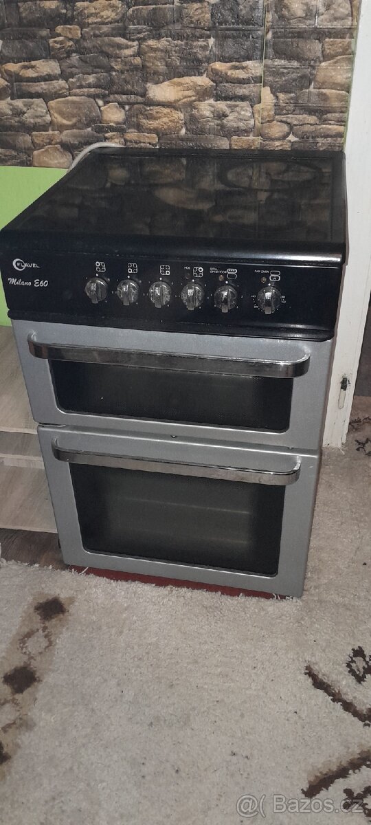 Elektrický sporák se sklokeramickou deskou trouba a gril - 4