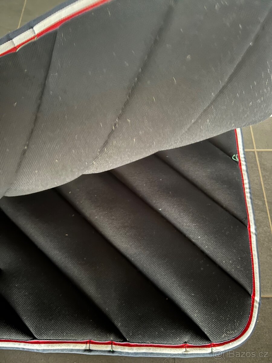 Podsedlová dečka Eskadron - Green 2013 - 4