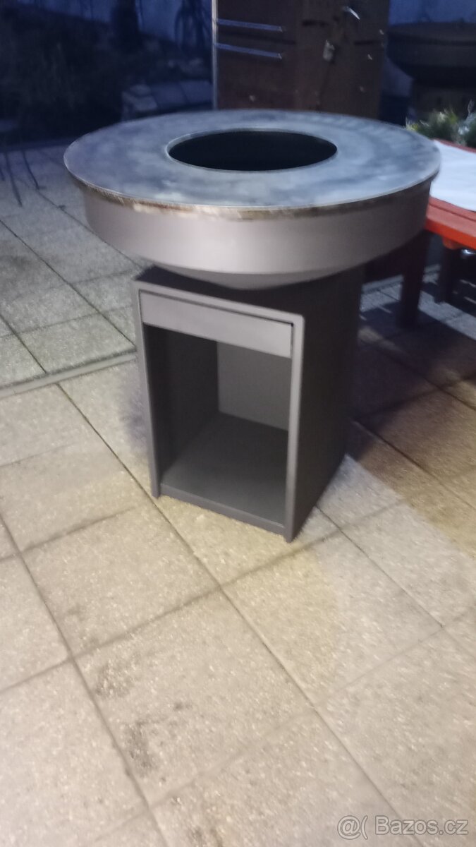 Gril s ocelovou plotnou - 4