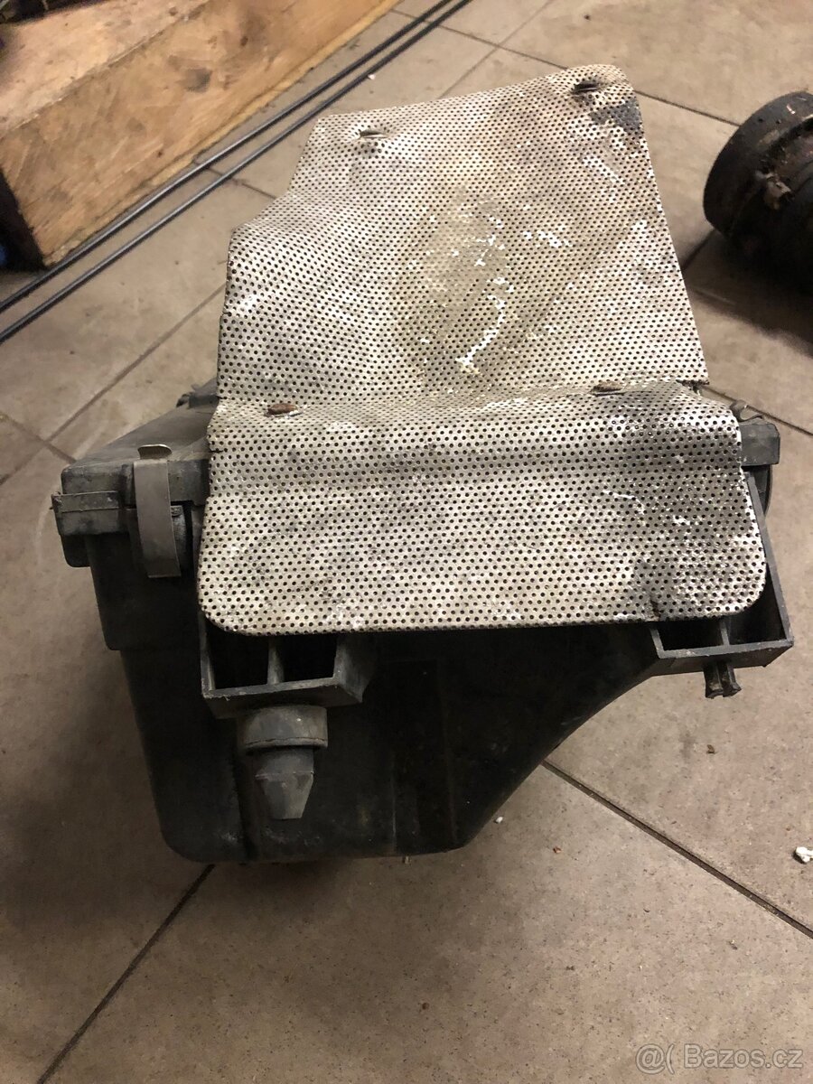 Vw Passat B5 1998-2004 dveře PP,zámek kapoty,filtr box,skla - 4