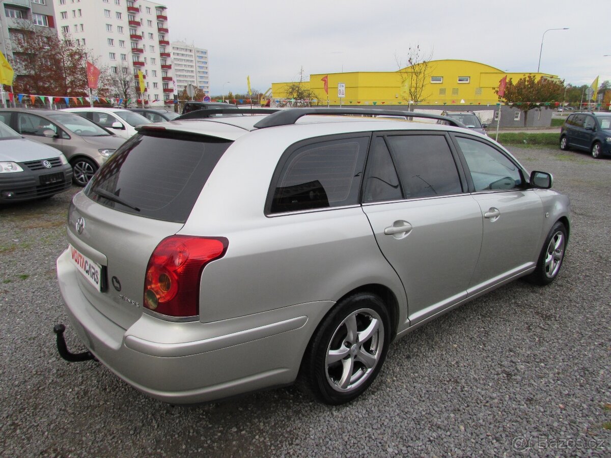 Toyota Avensis 1.8i 95kW kombi, serviska, ALU, nová STK - 4