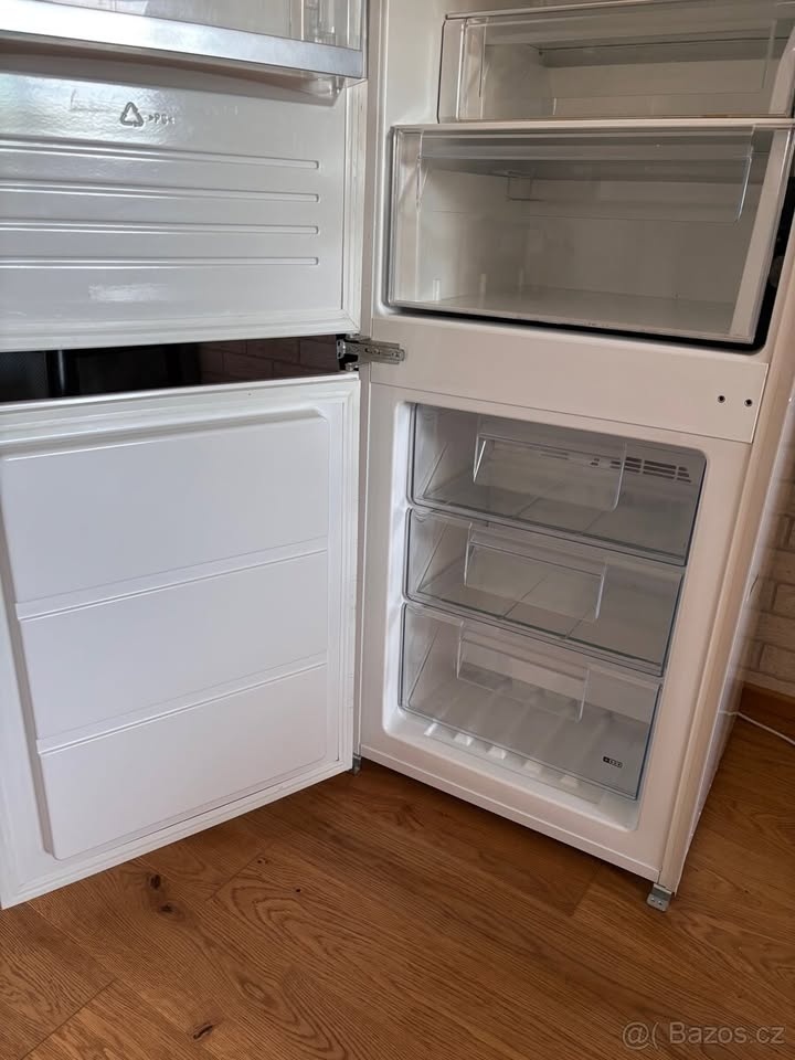 lednice s mrazákem - 4