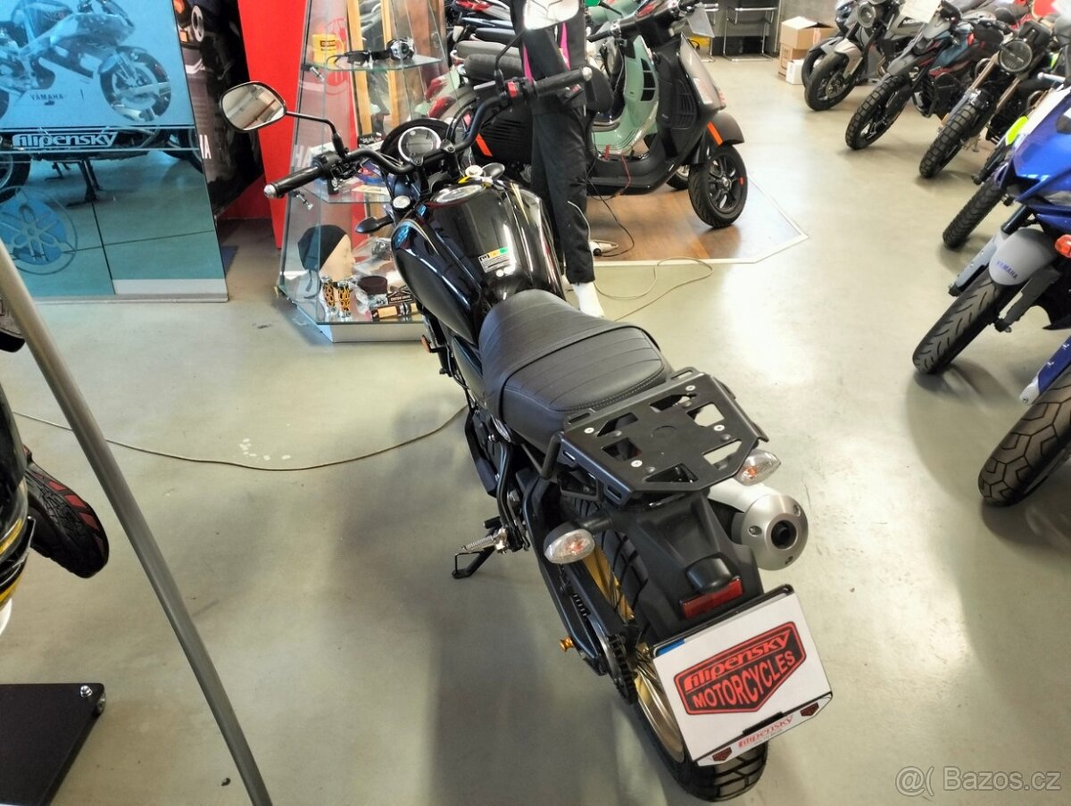 Yamaha XSR 125 Legacy - 4