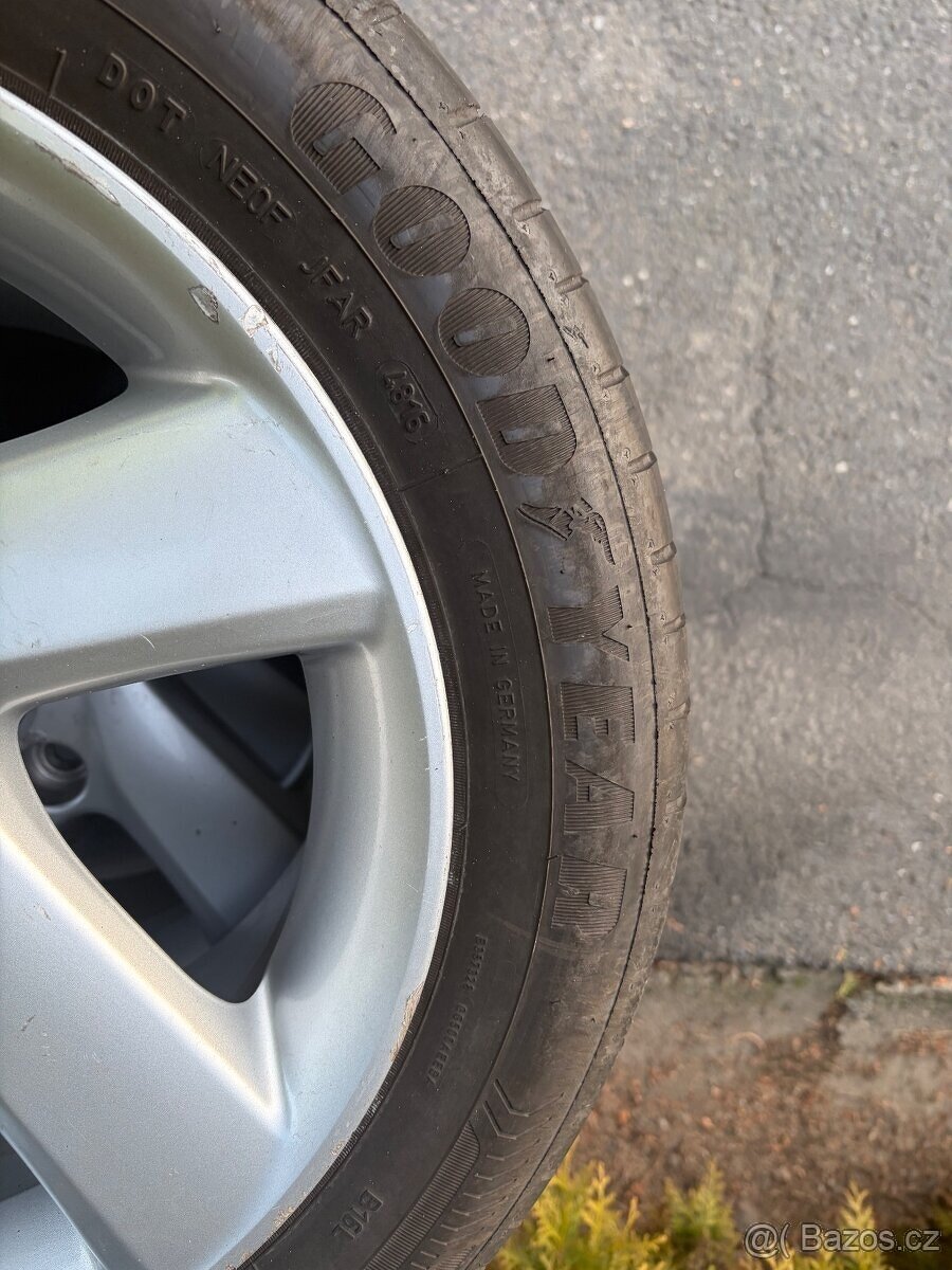 Alu kola Mazda 205/55 R16 - 4