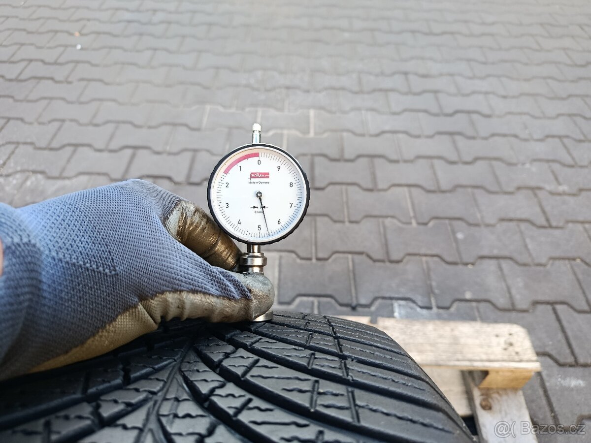 255/45/19 celoroční pneu goodyear - 4