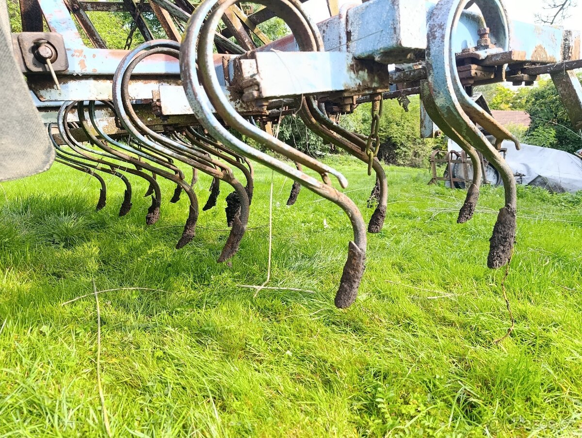 Kultivátor + sklopné brány za traktor - 4