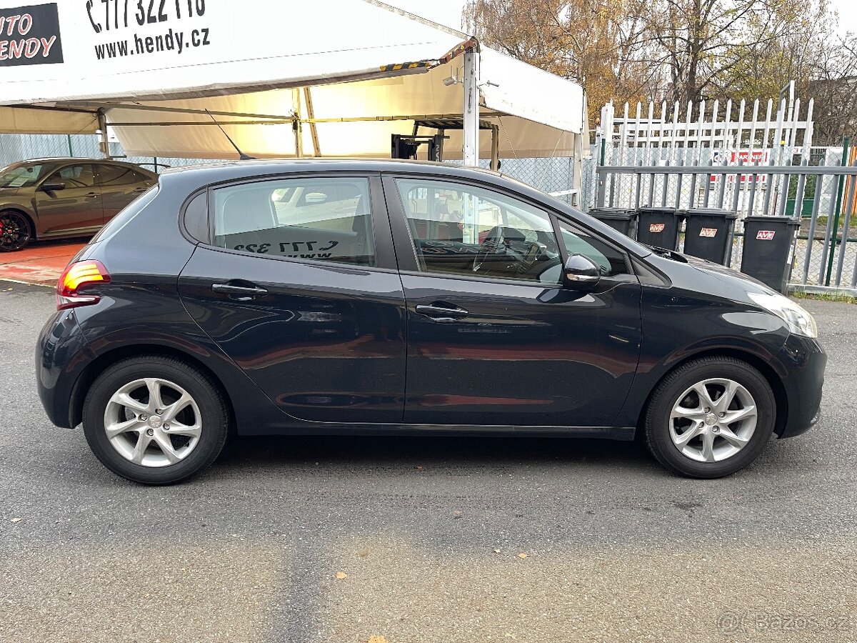 Prodám Peugeot 208 1,2 PureTech 82 S&S - 4