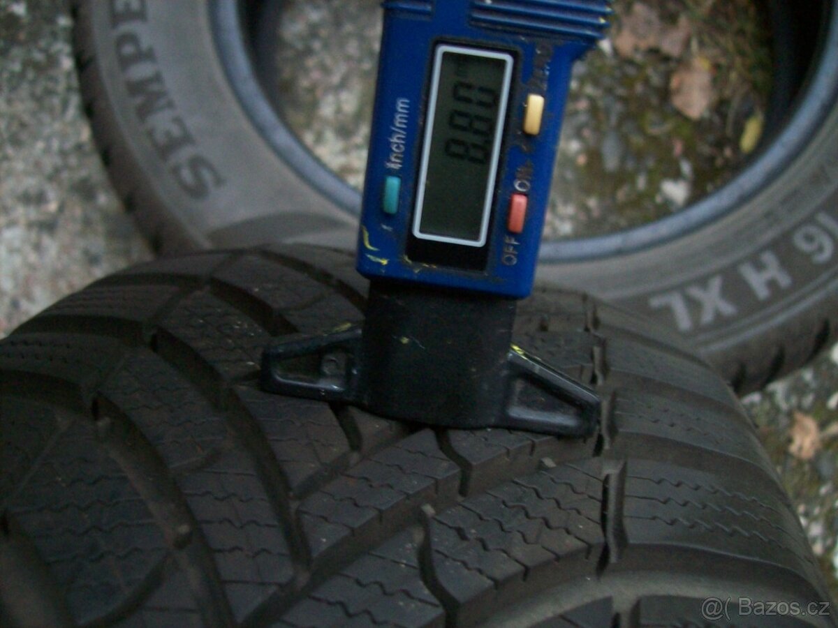 sada zimních pneu 205.60.16 XL vzorek 95% - 4