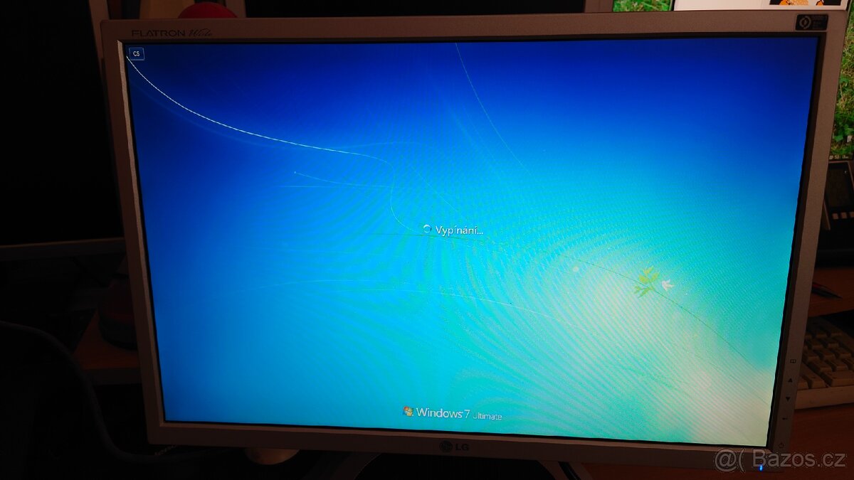 SIROKOUHLY MONITOR LG FLATRON L194WT-SF - 4