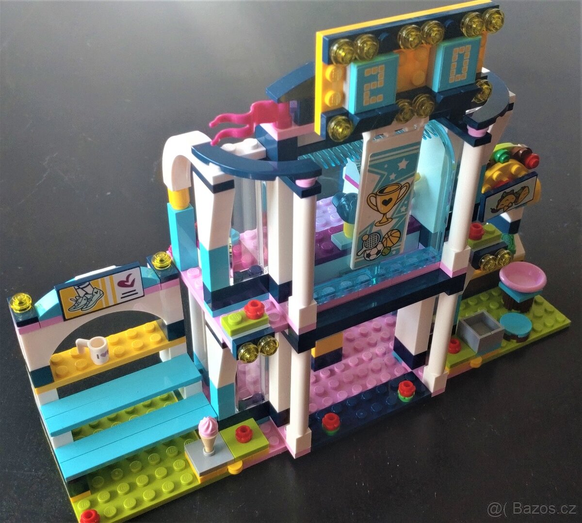 LEGO® Friends 41338 Stephanie ve sportovní aréně - 4