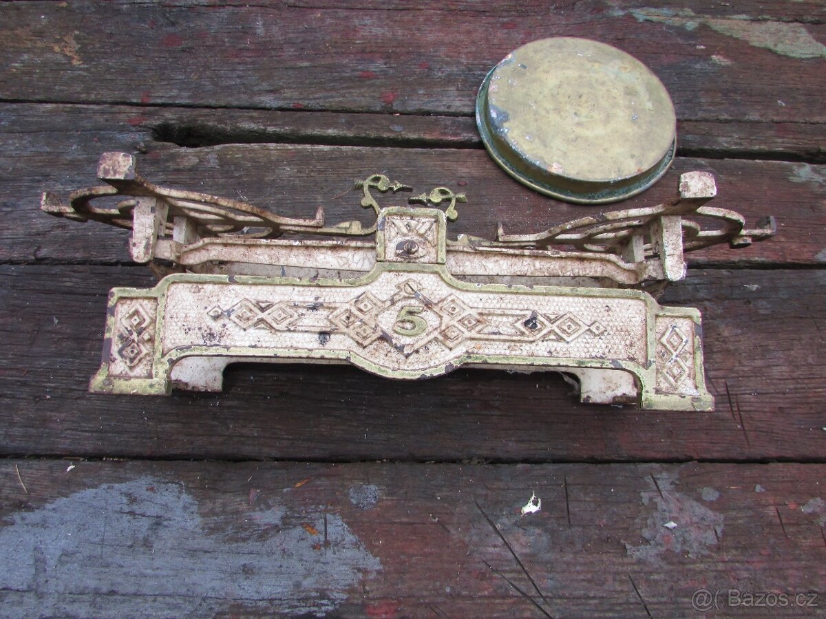 staré váhy kuchyňské - 4