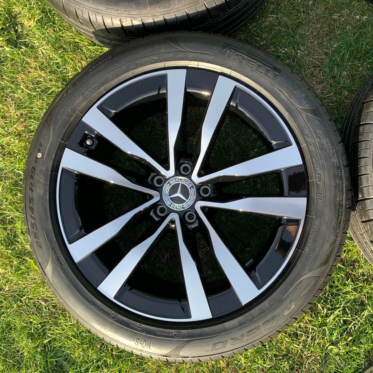 NOVÁ Original kola Mercedes S Class 255/45/19 letní - 4