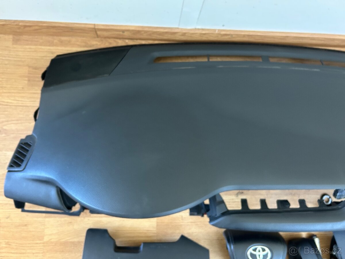 Toyota Avensis T29 sada airbagů - 4