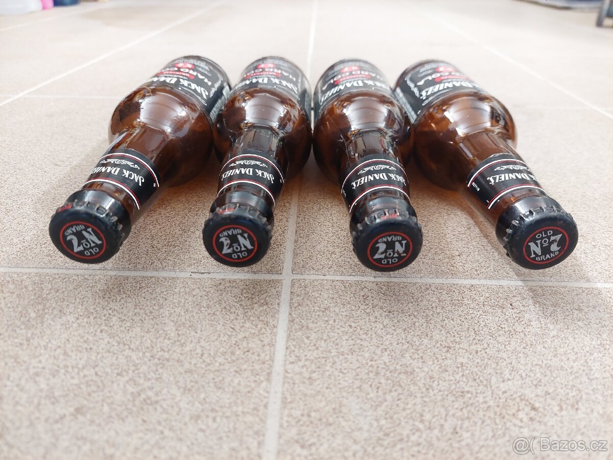 Láhve - Jack Daniels Hard Cola - 4