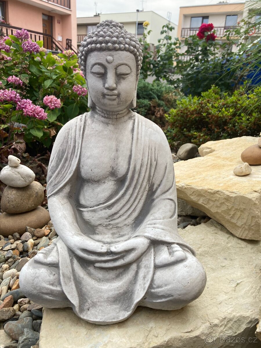 Buddha z betonu - NOVÝ - 4